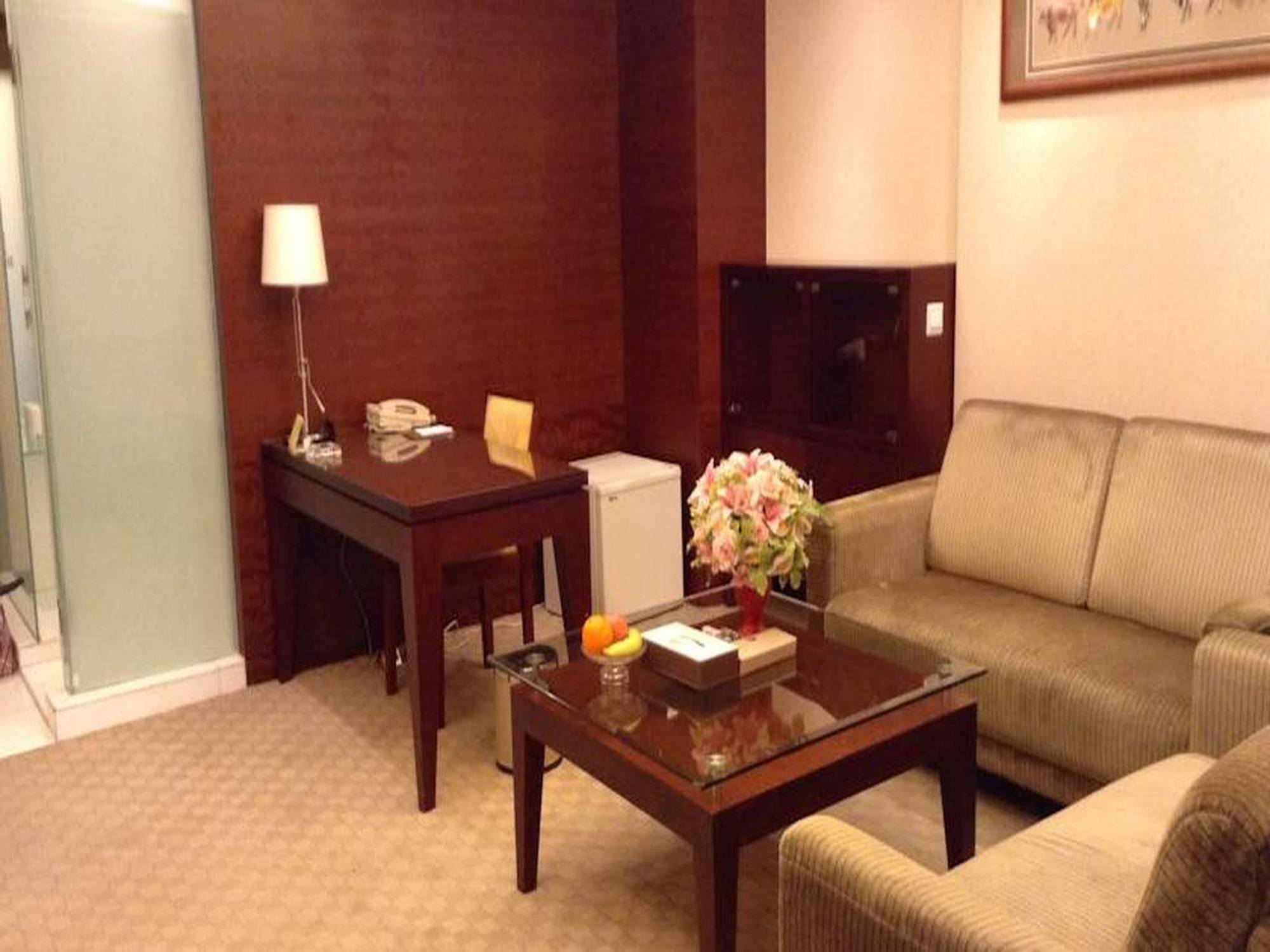 New Times Hotel Shenzhen Railway Station 외부 사진