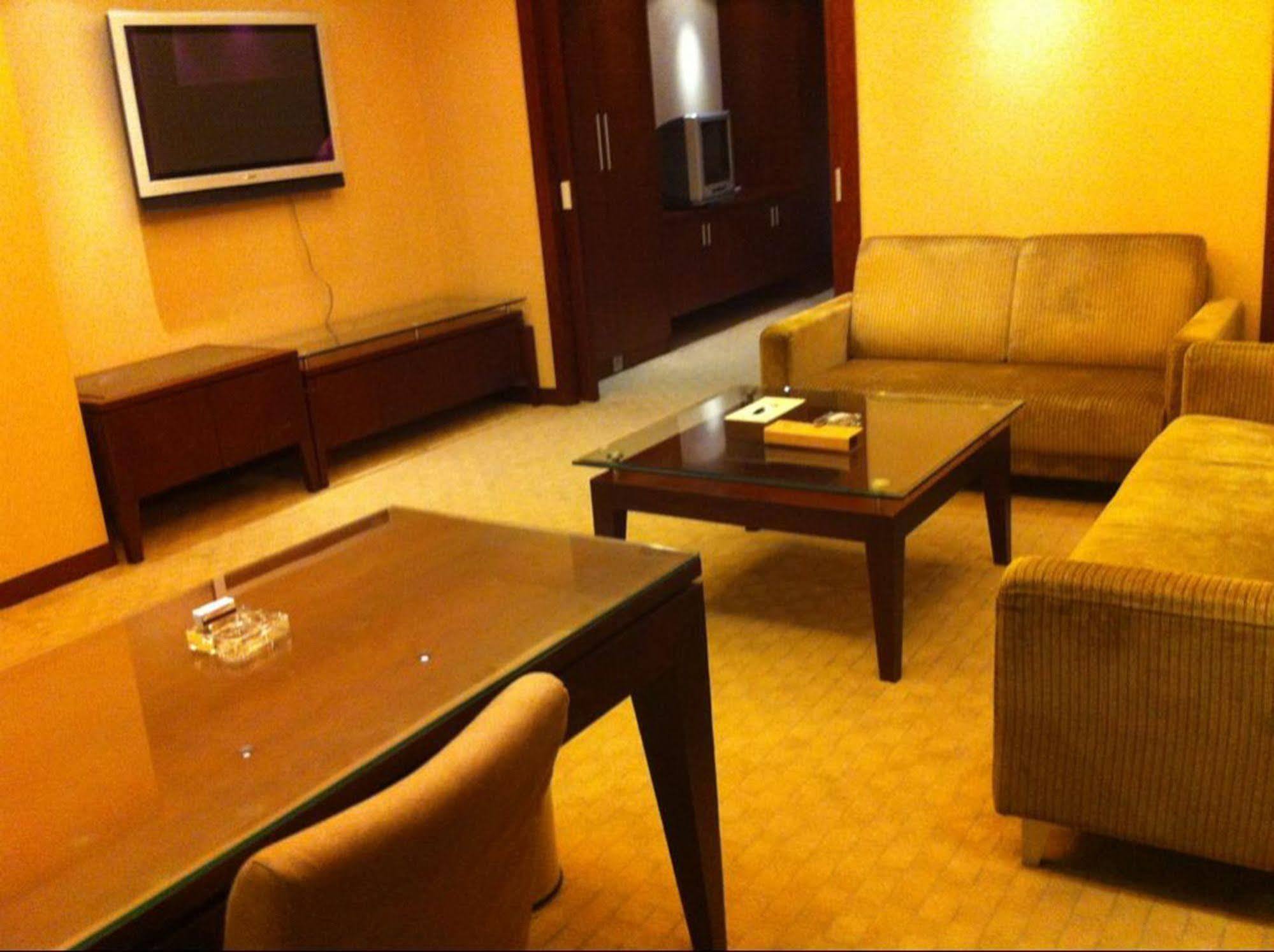 New Times Hotel Shenzhen Railway Station 외부 사진